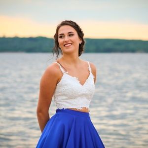 Meet your Posher, Taya